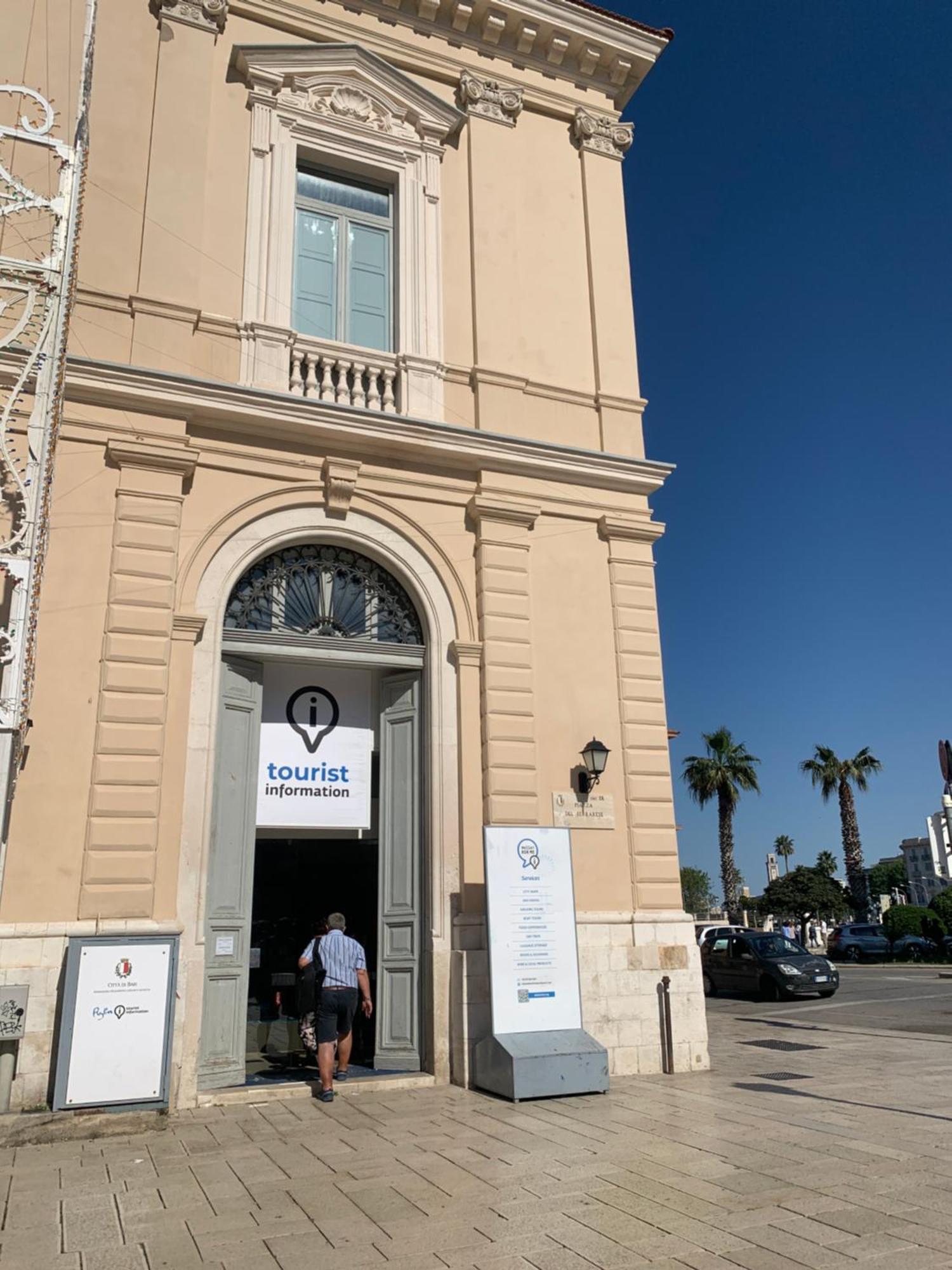 Palazzo Boemondo Бари Екстериор снимка